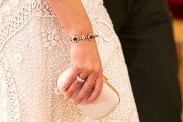 Le bracelet de la princesse Mette-Marit de Norvège à Oslo, le 28 octobre 2021