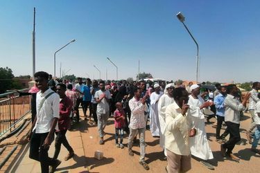 Manifestation contre le coup d&#039;Etat à Atbara, au Soudan, le 27 octobre 2021.