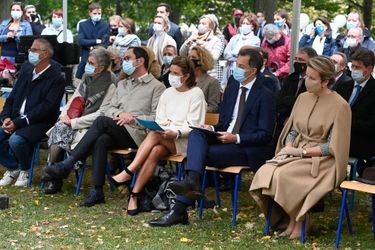 La reine des Belges Mathilde lors de la commémoration du 25e anniversaire de la Marche Blanche à Bruxelles, le 20 octobre 2021