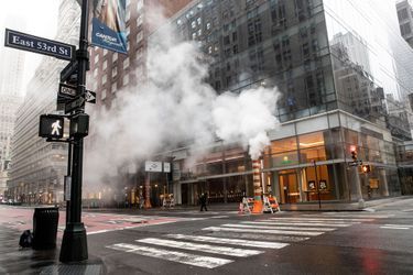 A New York, les rues sont vides, alors que le coronavirus ne cesse de tuer. 