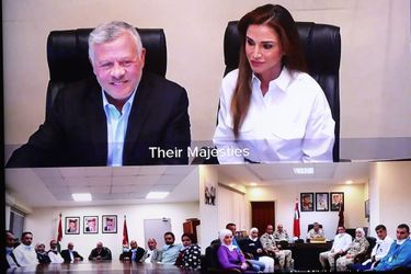 La reine Rania et le roi Abdallah II de Jordanie en visioconférence à Amman, le 24 avril 2020
