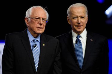 Bernie Sanders et Joe Biden lors d'un débat en Caroline du Sud, le 25 février.