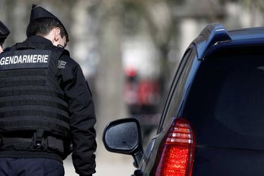 Un contrôle de gendarmerie, à Paris, le 23 mars (image d'illustration). 