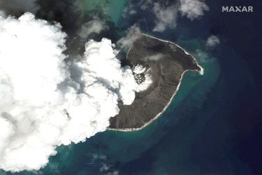 Le volcan Hunga Tonga, quelques jours avant l&#039;éruption.