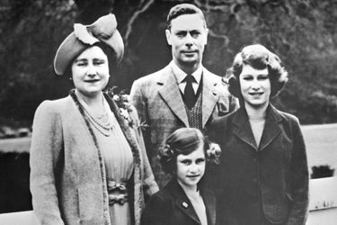 La princesse Elizabeth avec ses parents et sa soeur la princesse Margaret, le 1er janvier 1938