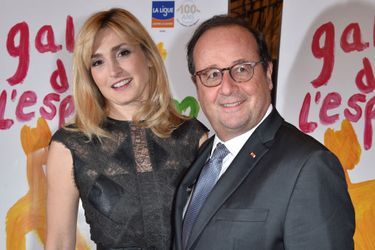 Julie Gayet et François Hollande au 27ème Gala de l'Espoir de la Ligue contre le cancer à Paris en octobre 2019