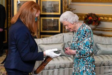 La reine Elizabeth II a découvert le &quot;Queen&#039;s Baton Relay&quot; au château de Windsor, le 4 octobre 2021
