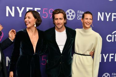 Maggie Gyllenhaal, Jake Gyllenhaal et Jeanne Cadieu à l&#039;avant-première du film «The Lost Daughter» à New York le 29 septembre 2021