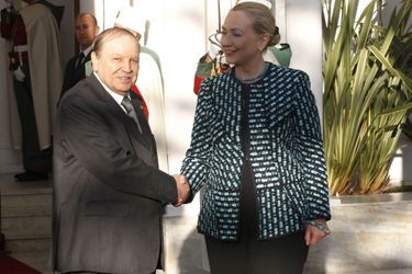Abdelaziz Bouteflika et Hillary Clinton en février 2012