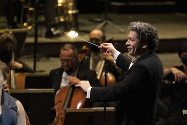 Le mercredi 22 septembre, Gustavo Dudamel, nouveau directeur musical, a inauguré au Palais Garnier sa première saison à l’Opéra national de Paris.