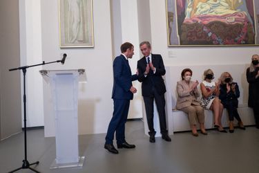 Emmanuel Macron et Bernard Arnault à l'Exposition Morozov.