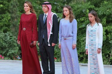 La princesse Iman de Jordanie avec sa mère, son frère aîné et sa petite sœur, le 25 mars 2013