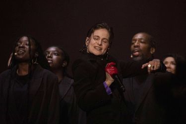 Christine and the Queens au concert Global Citizen Live, à Paris, le 25 septembre 2021.