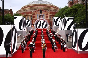 La première mondiale de James Bond "No Time to Die" a eu lieu mardi à Londres.