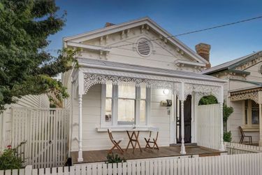 La maison est située dans le quartier d'Armadale à Melbourne. 