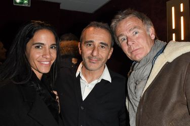 Franck Dubosc, son épouse Danièle et Elie Semoun à la première du spectacle "Elie Semoun et ses monstres" aux Folies Bergère à Paris le 7 janvier 2020