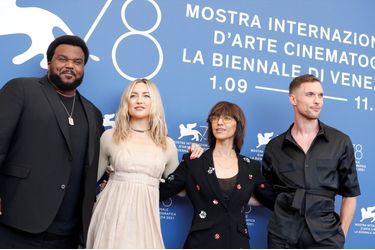L'équipe du film « Mona Lisa and the Blood Moon » à la 78ème Mostra de Venise, dimanche 5 septembre 2021.