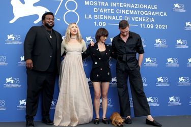 L'équipe du film « Mona Lisa and the Blood Moon » à la 78ème Mostra de Venise, dimanche 5 septembre 2021.