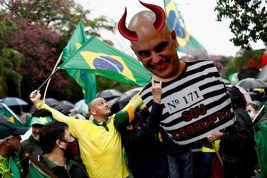 Manifestation de soutien à Jair Bolsonaro à Porto Alegre, au Brésil, le 7 septembre 2021.