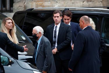 Victor Belmondo arrivant aux obsèques de Jean-Paul Belmondo à Paris, le 10 septembre 2021.