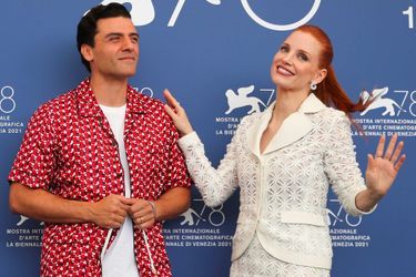 Oscar Isaac et Jessica Chastain à la Mostra de Venise, le 4 septembre 2021.