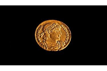 Solidus de Constantin Ier, monnaie inédite datée entre 335 et 336.