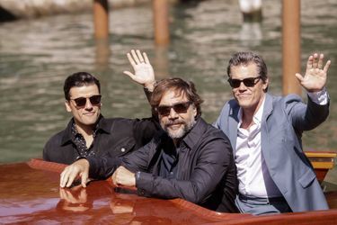 Oscar Isaac, Javier Bardem et Josh Brolin, à Venise, le 3 septembre 2021.