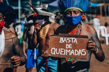 Au coeur des manifestations de Brasilia, où des milliers d&#039;indigènes sont contre la politique de Jair Bolsonaro.