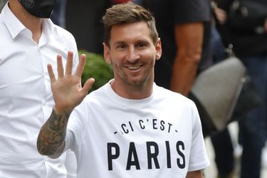 Lionel Messi à son arrivée à Paris lundi.