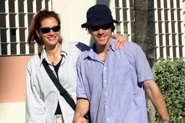 Julia Roberts et Danny Moder à Los Angeles en janvier 2002, quelques mois avant leur mariage