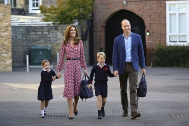En septembre 2019, William et Kate accompagnent Charlotte et George pour la rentrée scolaire. 