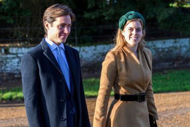 La princesse Beatrice d’York avec son fiancé Edoardo Mapelli Mozzi à Sandringham, le 25 décembre 2020 