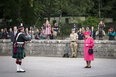 La reine Elizabeth II au château de Balmoral, le 9 août 2021