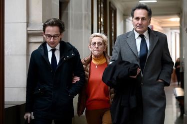 Isabelle Balkany, entourée de l'avocat de Patrick Balkany, Romain Dieudonne, et du sien, Pierre-Olivier Sur.