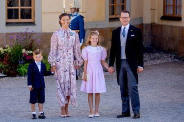 La princesse héritière Victoria de Suède, le prince Daniel et leurs enfants la princesse Estelle et le prince Oscar, à Drottningholm le 14 août 2021