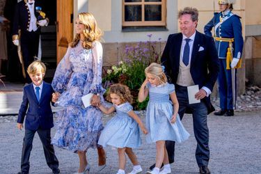 La princesse Madeleine de Suède et Christopher O'Neill avec leurs trois enfants les princesses Leonore et Adrienne et le prince Nicolas, à Drottningholm le 14 août 2021