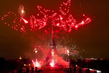 Le feu d'artifice de Paris pour la fête nationale.