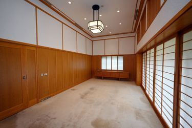 Salle de conférence et de réception dans la nouvelle demeure de l'empereur Naruhito du Japon et de l'impératrice Masako à Tokyo, le 14 juillet 2021