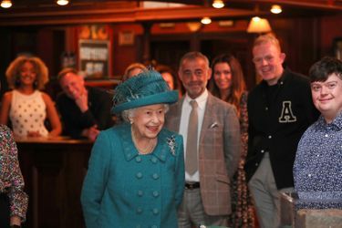 La reine Elizabeth II à Trafford, dans le Grand Manchester, le 8 juillet 2021