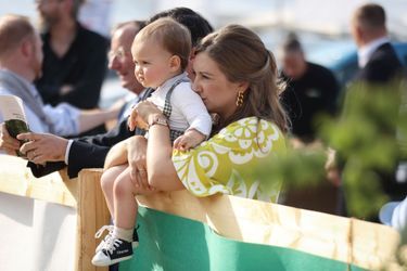 Le prince Charles de Luxembourg avec sa mère la princesse Stéphanie, à Ettelbruck, le 2 juillet 2021