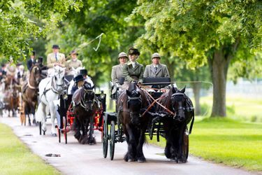 Lady Louise Windsor conduit la calèche du prince Philip au Royal Windsor Horse Show, le 4 juillet 2021