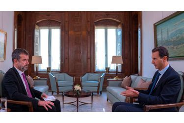 Damas, le 20 novembre. Le président Bachar El Assad répond aux questions de Régis Le Sommier, directeur adjoint de la rédaction de Paris Match. 