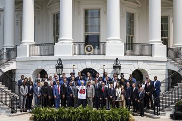 Tom Brady et ses coéquipiers des Tampa Bay Buccaneers ont été reçus à la Maison-Blanche par Joe Biden, le 20 juillet 2020.
