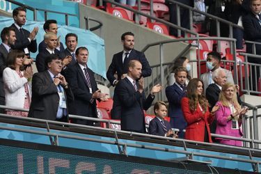 William et Kate avec le prince George lors du match Angleterre-Allemagne lors de l&#039;Euro 2020 au stade de Wembley à Londres le 29 juin 2021