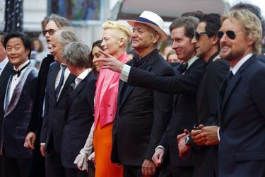 L&#039;équipe du film «The French Dispatch» sur le tapis rouge du 74e Festival de Cannes pour la montée des marches le 12 juillet 2021