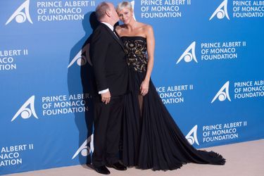 La princesse Charlène et le prince Albert II de Monaco, le 28 septembre 2017, lors du &quot;Monte-Carlo Gala For The Global Ocean&quot;