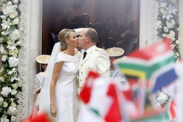 La princesse Charlène et le prince Albert II de Monaco, le 2 juillet 2011, jour de leur mariage religieux