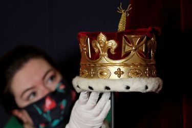 Exposition hommage au prince Philip au château de Windsor : la couronne qu&#039;il a portée au couronnement de sa femme, la reine Elizabeth II 
