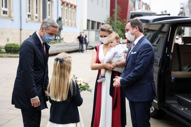 Le grand-duc héritier Guillaume de Luxembourg et la princesse Stéphanie avec leur fils le prince Charles à Esch-sur-Alzette, le 22 juin 2021