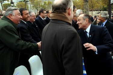 Gérard Larcher (à gauche) et Jacques Chirac le 11 novembre 2005.